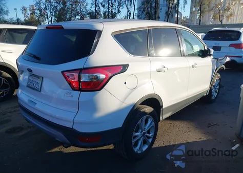 2017 Ford Escape Se z USA, uszkodzony, nr VIN 1FMCU0GD5HUF08488